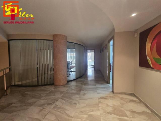 Oficinas en venta en Príncipe de Viana photo 0