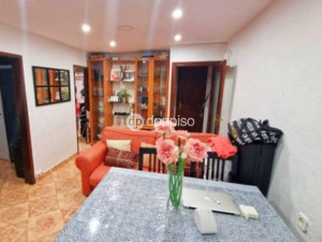 Piso en venta en Les Planes(08905) photo 0