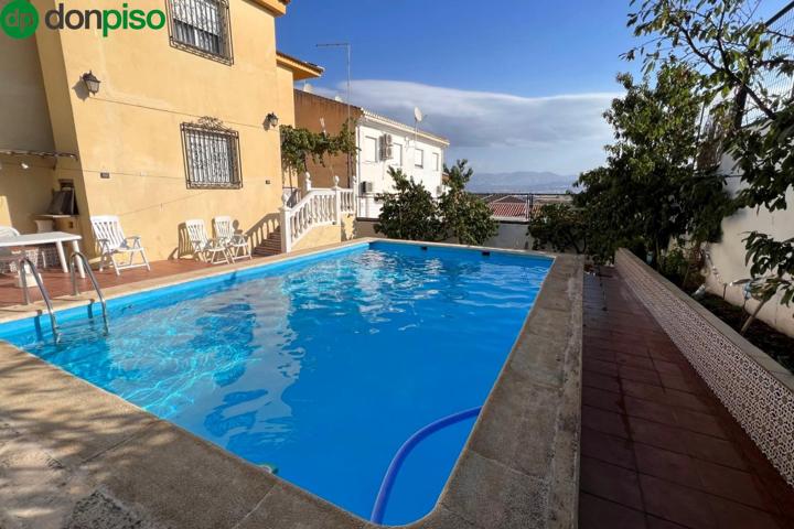 Venta de chalet con piscina en Las Gabias (Granada) photo 0