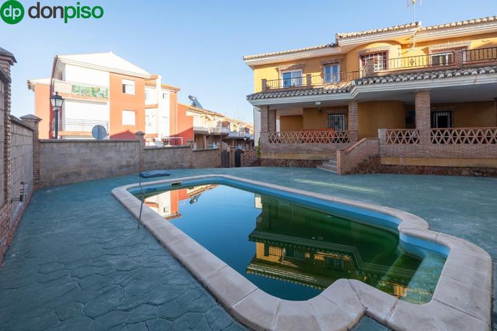🚀 ¡Vive en una casa independiente con piscina y todas las comodidades en Las Gabias! 🔑✨ photo 0