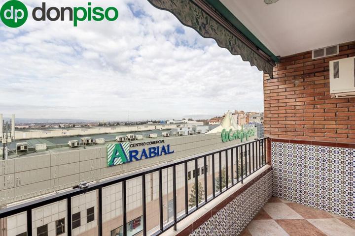 Estupendo piso en Calle Arabial, junto Hipercor. photo 0