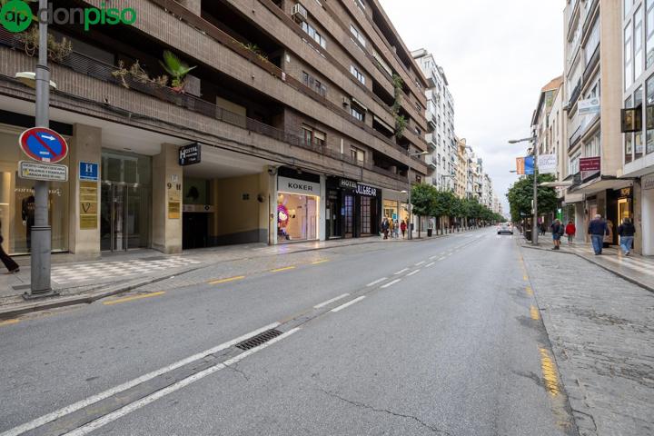 Cochera en calle Recogidas 9-11. photo 0