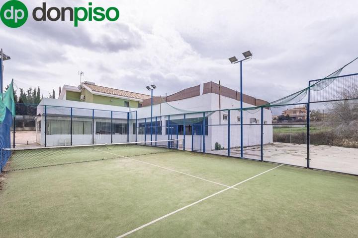 EXCLUSIVIDAD, ESPACIO Y LUJO EN CORTIJO DE SAN JAVIER – ¡UN CHALET ÚNICO! photo 0