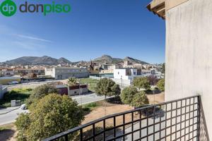 ¡MAGNIFICO PISO CON BALCÓN, VISTAS DESPEJADAS, GARAJE Y TRASTERO EN ATARFE! photo 0