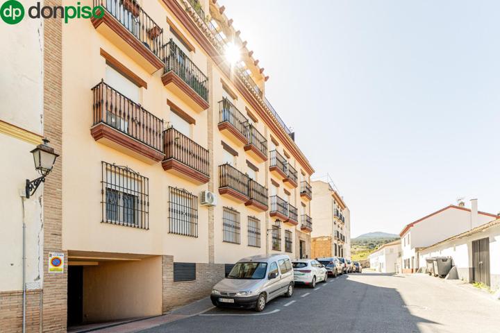 ¡Tu nuevo hogar en La Zubia te espera! 🏡✨ photo 0