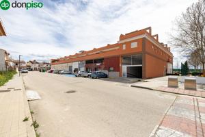 PARKING EN SOTANO DE EDIFICIO EN GRANADA-AEROPUERTO photo 0