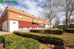 GRAN LOCAL EN VENTA EN GRANADA - AEROPUERTO photo 0