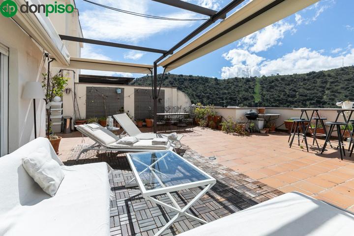 CASA EN VENTA EN URBANIZACIÓN PRIVADA JUNTO AL HOSPITAL VITHAS! photo 0