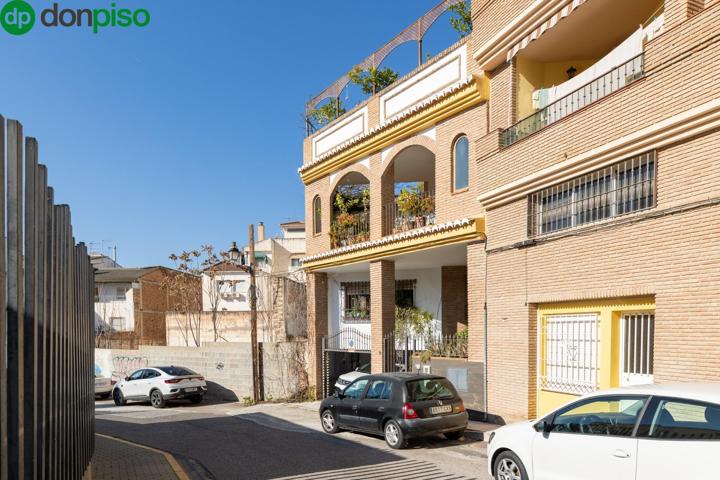 Venta de casa espectacular en Peligros (Granada) photo 0