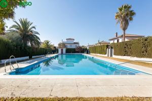Chalet en Albolote photo 0