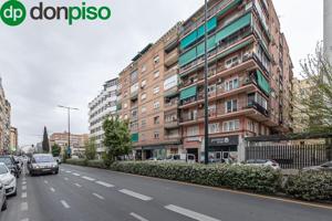 Venta con alquiler garantizado en Camino de Ronda photo 0