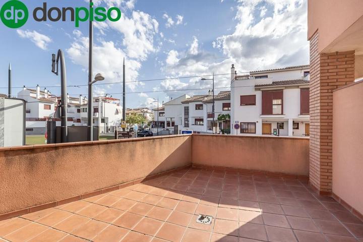 CASA EN ARMILLA, JUNTO AL NEVADA. photo 0