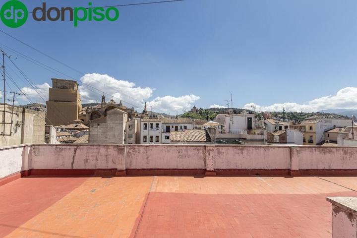 Un refugio de luz y diseño en pleno corazón histórico con plaza de garaje. photo 0