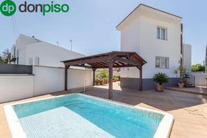 GRAN CASA CON PISCINA EN HUETOR VEGA photo 0