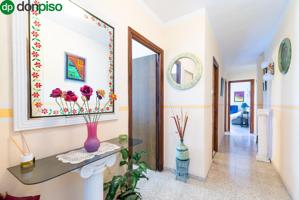 Amplio piso de 3 habitaciones en el corazón de Albolote photo 0