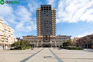 EN VENTA LOCAL COMERCIAL EN PLAZA SAN LAZARO, ZONA PLAZA DE TOROS EN GRANADA photo 0