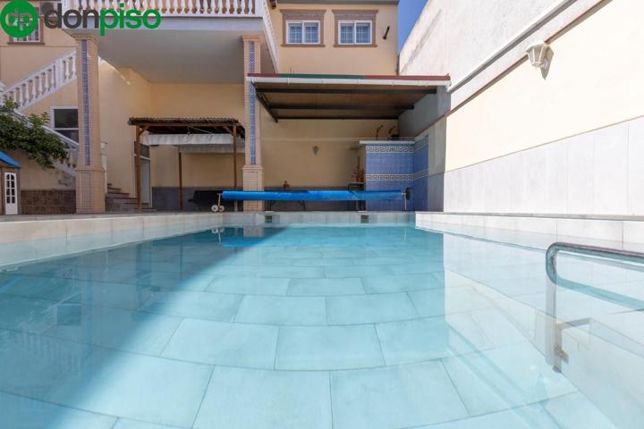 🏡 ¡Espectacular chalet independiente en Santa Fe – Vega de Granada! photo 0