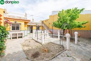 Oportunidad única en El Jau (Santa Fe): Casa en planta baja con espectacular patio photo 0
