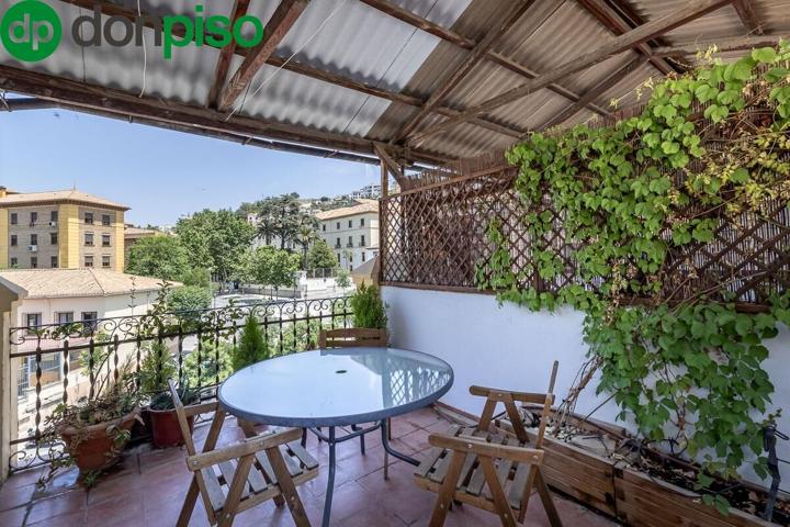 Vivienda con Licencia Turística junto al Arco de Elvira photo 0