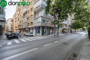 Local Comercial en venta con excelente ubicación photo 0