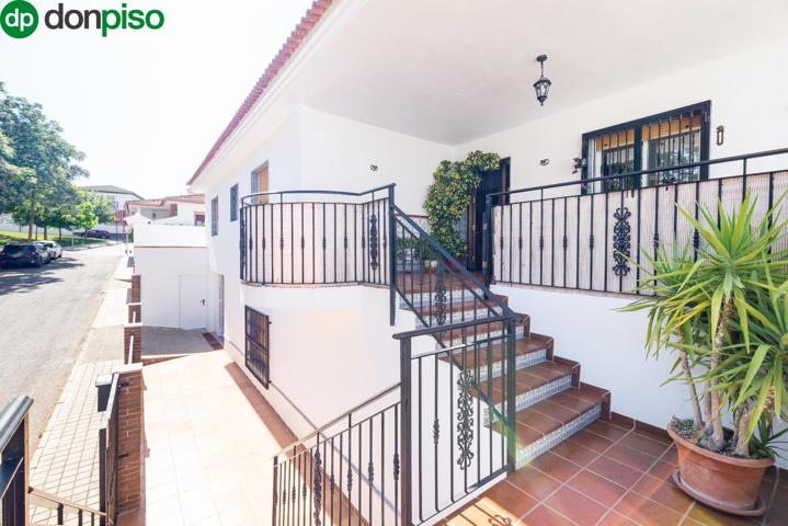 Gran Oportunidad en Láchar (Granada): Espectacular Casa con Local Comercial. photo 0