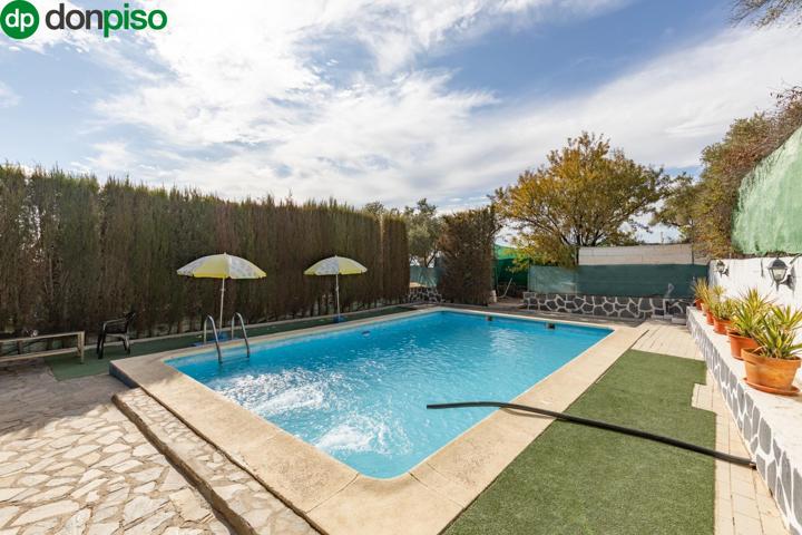 ¡Maravillosa casa rústica con parcela de 10.000m2! photo 0