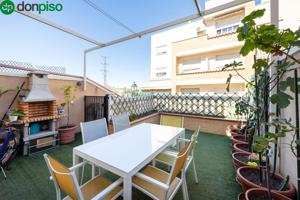 Piso con terraza y garaje junto al futuro metro en Las Gabias photo 0