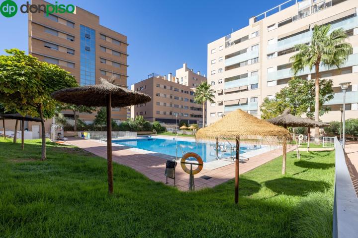 Campus de la Salud, Urbanizacion con piscina y zonas comunes. Piso amplio con 2 dormitorios, 2 baños. Calefaccion de gas. Aire acondicionado por conductos, Armarios empotrados photo 0