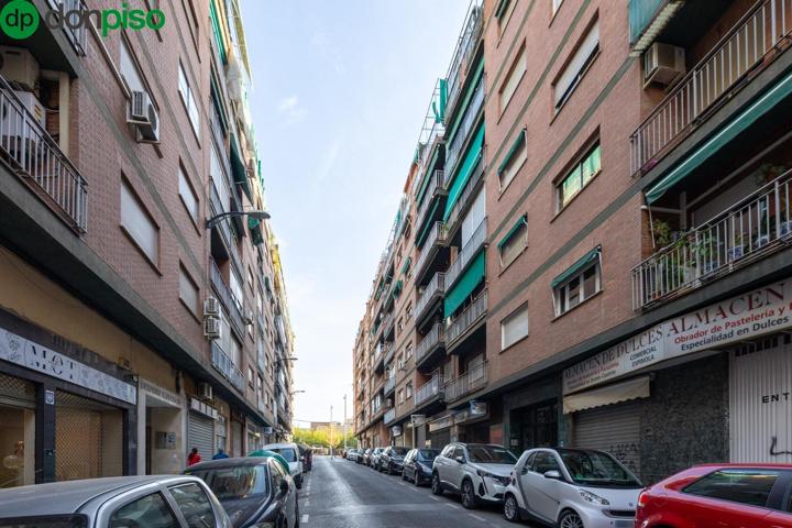 Piso En venta en Plaza De Toros, Granada photo 0