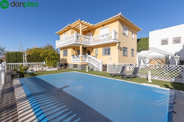 ¡MAGNIFICO CHALET INDEPENDIENTE CON CALIDADES ESPECTACULARES Y PISCINA PRIVADA EN GOJAR! photo 0