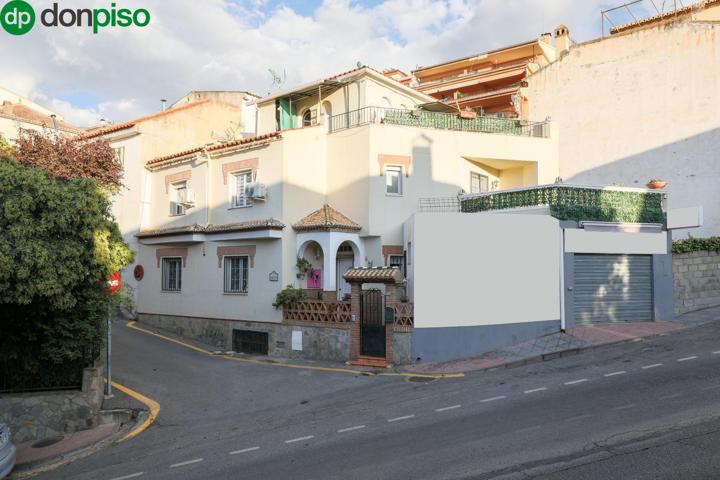 Magnífica casa en Monachil photo 0