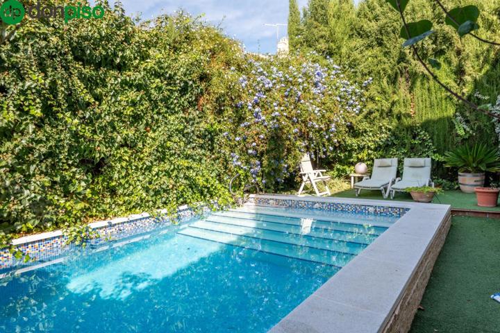 CASA PAREADA CON PISCINA PROPIA EN LOS REBITES, HUÉTOR VEGA photo 0