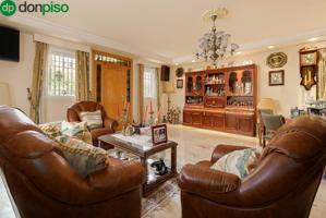 Chalet pareado en pleno centro de GRANADA -Espacios amplios y llenos de luz. El hogar que siempre soñaste photo 0