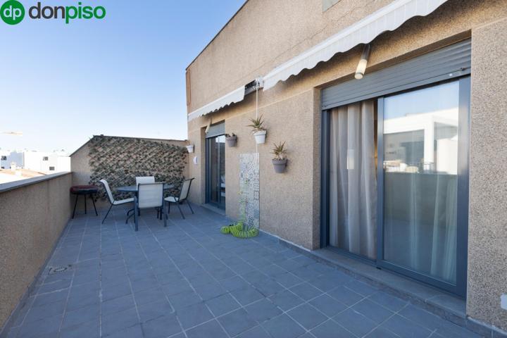 Ático exclusivo con gran terraza, garaje y trastero — listo para entrar a vivir photo 0