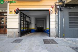 Garaje en Carril del Picon photo 0