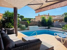 Piso En venta en Mont-Ras photo 0