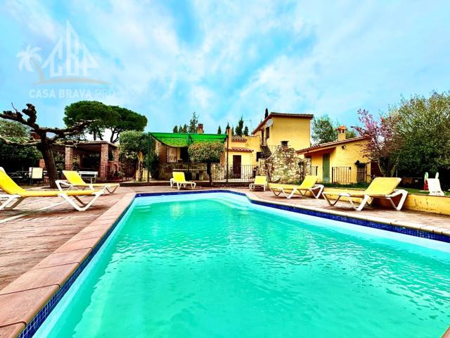 Villa En venta en Calonge photo 0