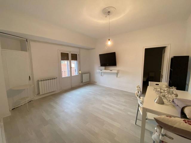 Piso en alquiler en C- MORENAS photo 0
