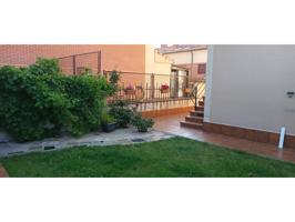 Casa pareada en venta en La Lastrilla photo 0