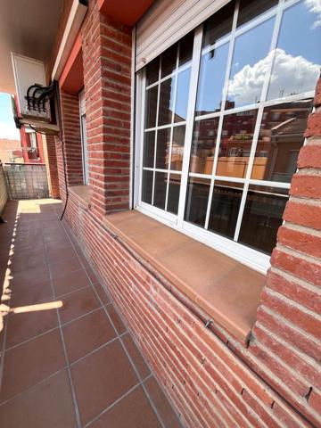 3 habitaciones, 2 baños y parquing en Can Oriol photo 0