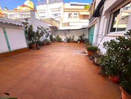 Local + vivienda más de 300 m2 céntricos photo 0