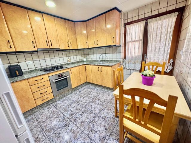 MAGNIFICA VIVIENDA DE 4 DORMITORIOS EN ORIHUELA ,PARA VIVIR CON VISTAS MARAVILLOSAS ¡¡VISITELA!! photo 0