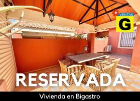 MARAVILLO DUPLEX A LA VENTA EN BIGASTRO, SEMI-NUEVO CON GARAJE , PORCHE, SEMI-AMUEBLADO VISITELO YA! photo 0