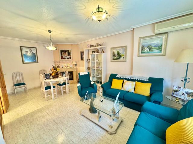 MARAVILLOSO DÚPLEX DE 4 DORM, 2 BAÑOS, 240M2, A TAN SOLO 2 MIN DE ORIHUELA, PARA ENTRAR A VIVIR YA! photo 0