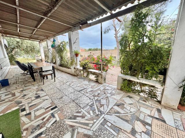 MARAVILLOSA CASA DE 180M2 EN PLANTA BAJA CON GARAJE,TERRAZA, A TAN SOLO 5 MIN DE ORIHUELA ¡VISITELA! photo 0