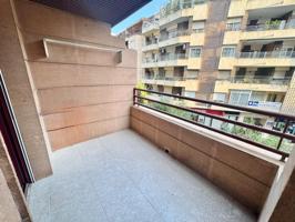 ESTUPENDA VIVIENDA EN OBISPO ROCAMORA, PARA ENTRAR A VIVIR CON BALCÓN AMPLIO, MUY BUENAS VISTAS Y CERCA DE TODOS LOS SERVICIOS.. ¡¡VISÍTELA!! photo 0