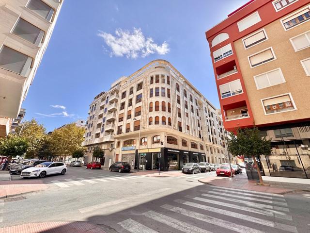 VIVIENDA DE LUJO EN EL CENTRO DE ORIHUELA, SEMI-AMUEBLADA, CON GARAJE OPCIONAL… ¡VISITELA YA!! photo 0