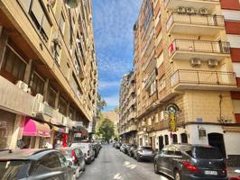 MARAVILLOSA VIVIENDA EN EL CENRTRO DE ORIHUELA CON BALCÓN, LISTA PARA ENTRAR A VIVIR...¡VISITELA! photo 0