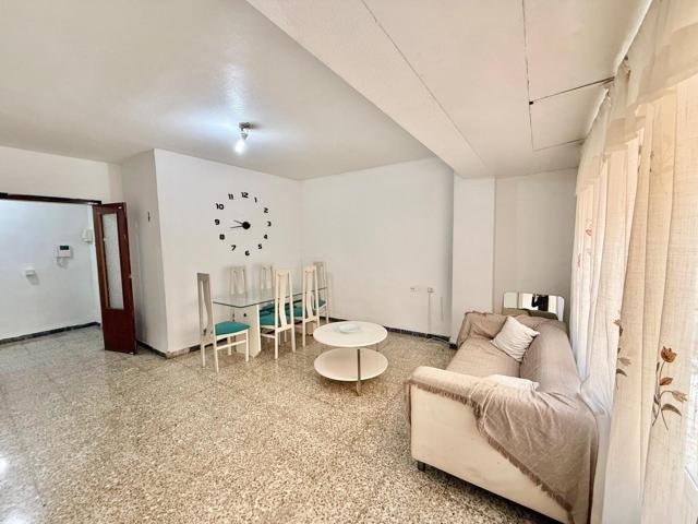 MARAVILLOSA VIVIENDA EN EL CENRTRO DE ORIHUELA CON BALCÓN, LISTA PARA ENTRAR A VIVIR...¡VISITELA! photo 0