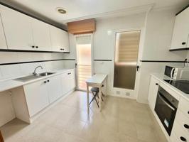 ESTUPENDA VIVIENDA EN LOS DESAMPARADOS TODA EXTERIOR, AMUEBLADA, CON BALCON PARA UNA MESA AMPLIA... ¡VISITELO SIN COMPROMISO! photo 0